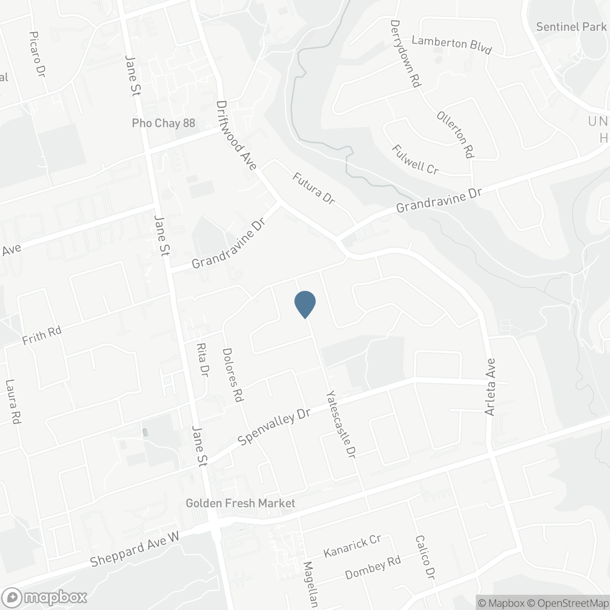 131 YATESCASTLE DRIVE, Toronto, Ontario M3L 2L4